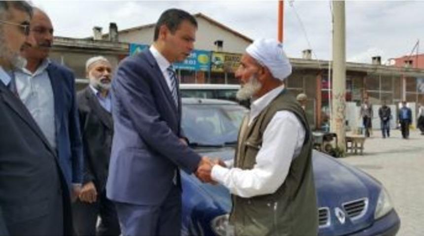 Saadet Partisi&rsquo;den &Ouml;zalp Ve Saray&rsquo;a &Ccedil;ıkarma