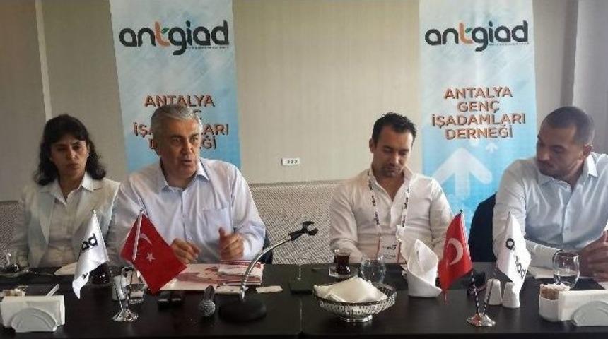 Mhp Milletvekili G&uuml;nal, Gen&ccedil; İş Adamları İle Bir Araya Geldi