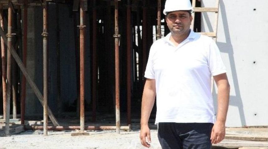 Bitmeyen Projeler D&uuml;r&uuml;st M&uuml;teahhitleri Sıkıntıya Sokuyor