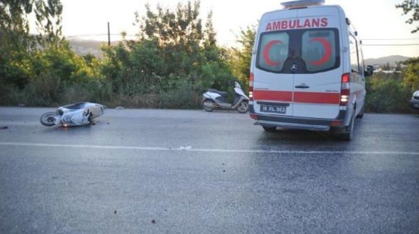 İlkini Sıyırdı, Ikinci Otomobile &Ccedil;arparak Yaşamını Yitirdi