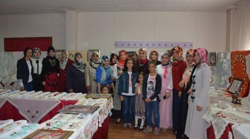 Aşkale&rsquo;de Yıl Sonu Sergisi