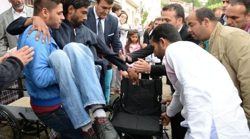 Omurilik Felci Gencin Ak&uuml;l&uuml; Ara&ccedil; Mutluluğu