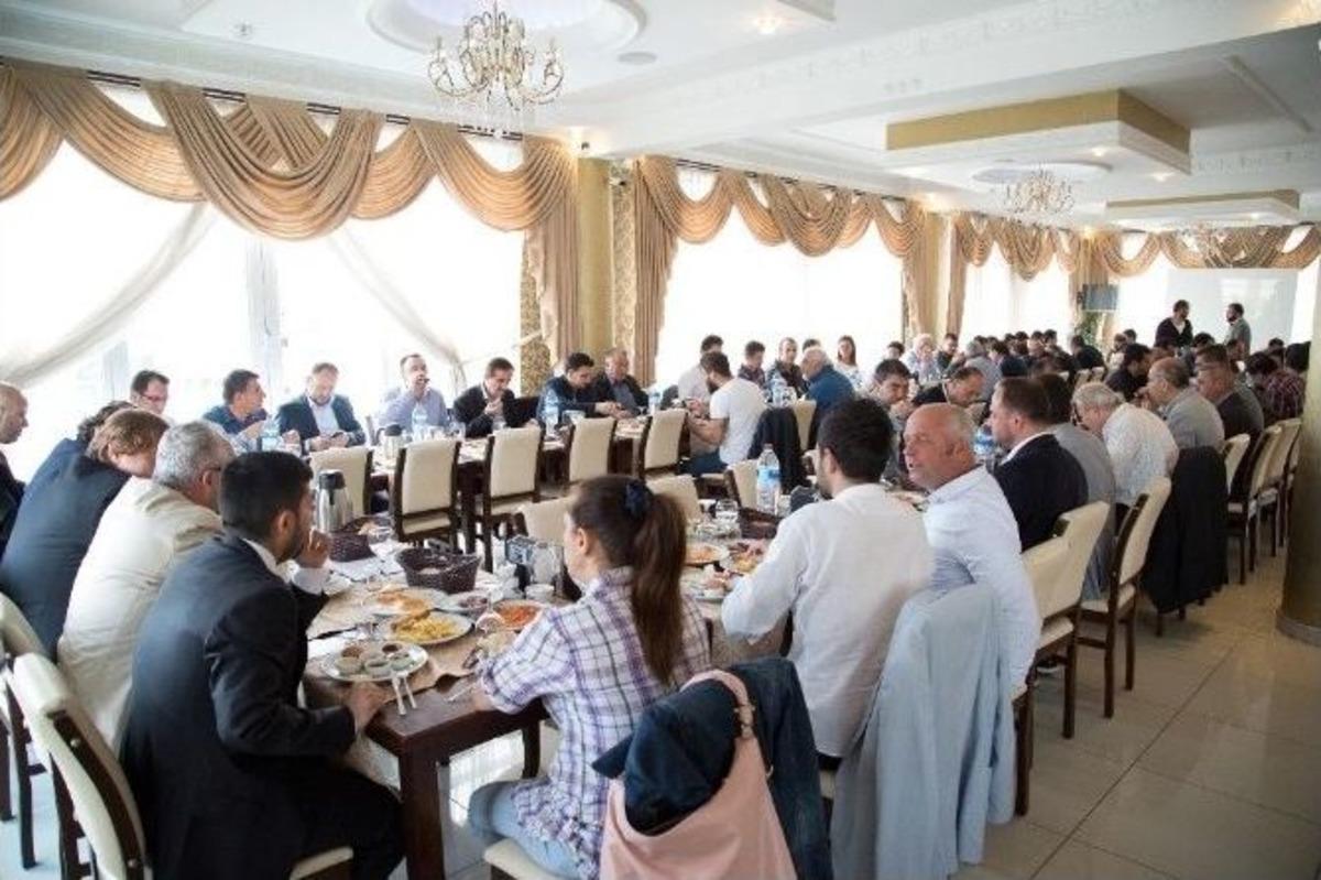 7. Meslek Komitesi Grup Toplantısında &Uuml;yelerle Bir Araya Geldi