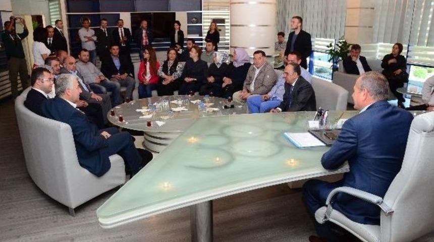 Milletvekili Adayları D&uuml;zce Belediyesi&rsquo;nde