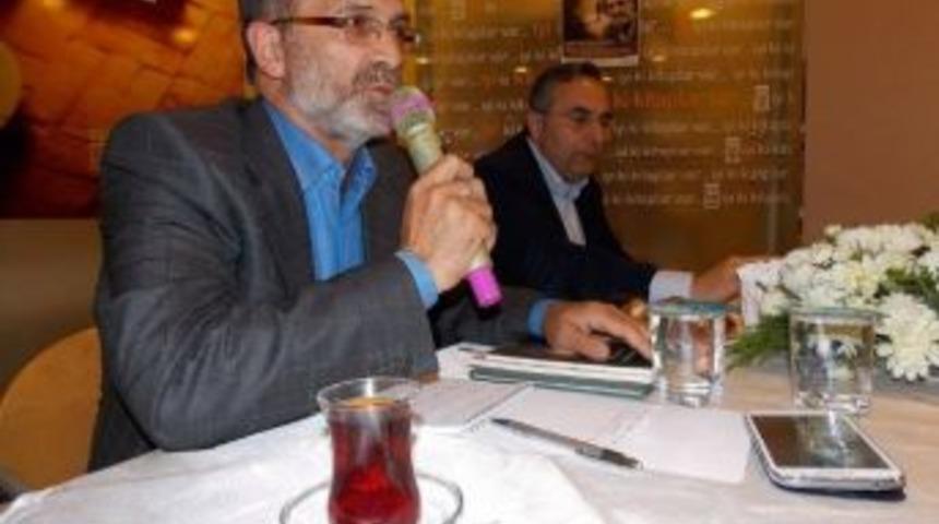 Şakir Kurtulmuş: &ldquo;şiir Bizi Terbiye Etmeli&rdquo;