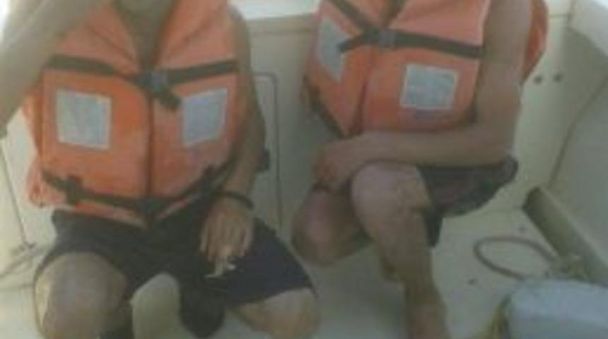 Van Gölü’nde Mahsur Kalanlar Kurtarıldı