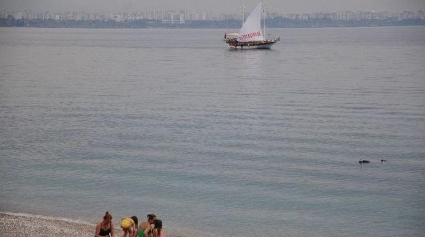 Antalya’da Ak Parti’den Denizden Tanıtım