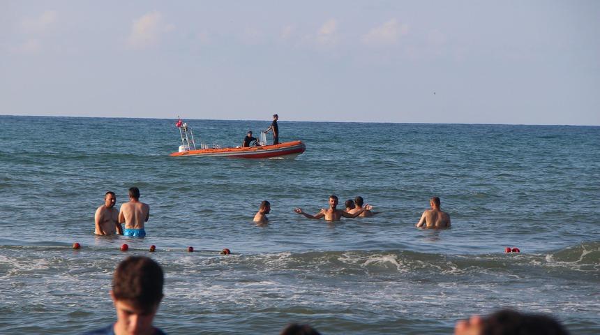 Samsun'da denize giren gen&ccedil; boğuldu