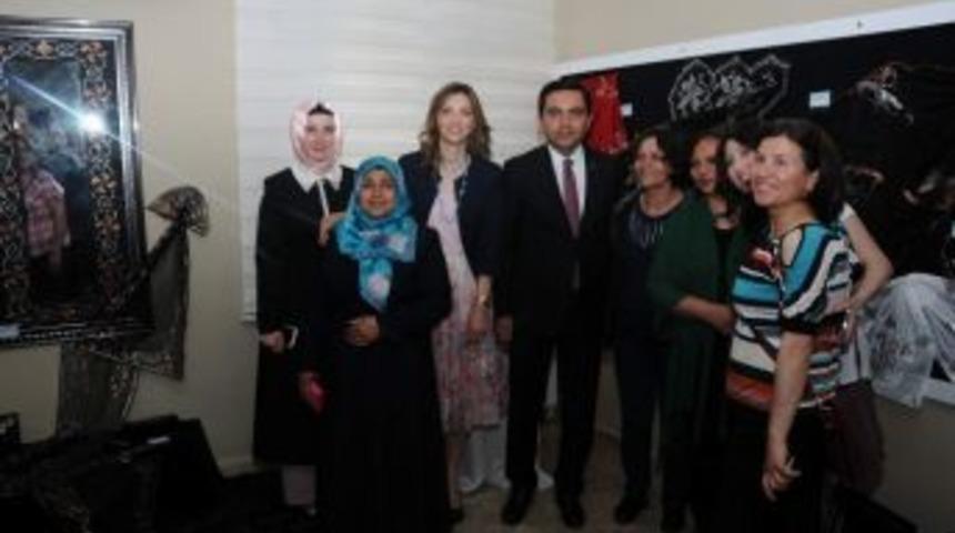 Yıl Sonu Karma Sergiye İlgi