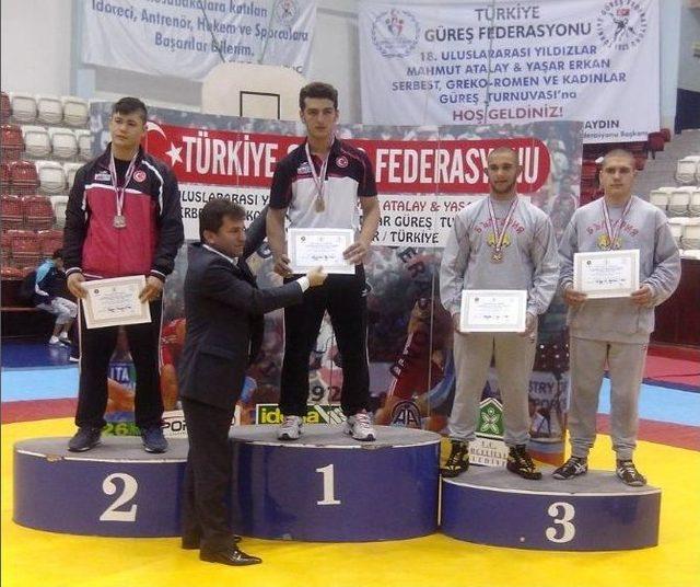 Başakşehir&rsquo;in Yıldızları İzmir&rsquo;de Parladı 2