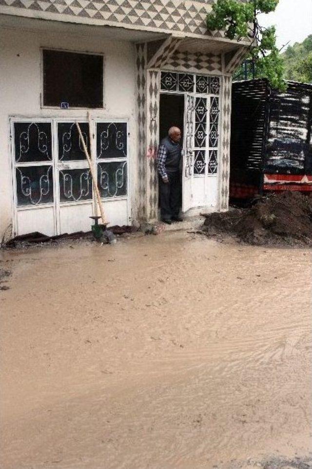 Erciyes Kayak Merkezi’nin Yolu Ulaşıma Kapandı