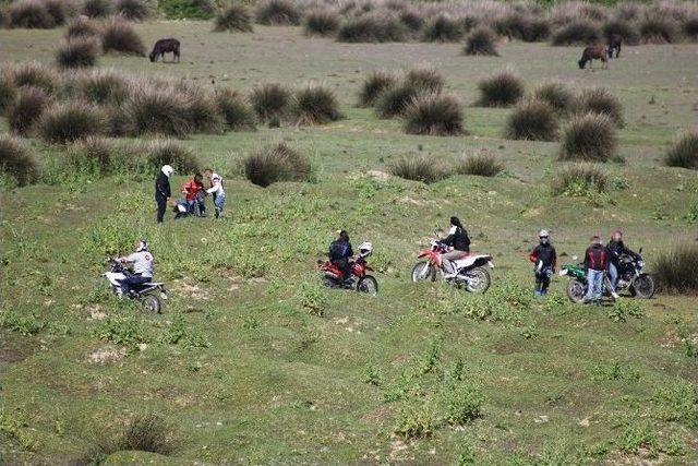 Kızılırmak Deltası&rsquo;nda &rsquo;motocross&rsquo; Yapılmasına Tepki 3