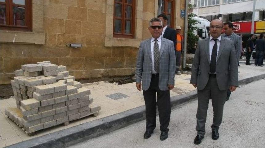 Yozgat Lise Caddesinde Kaldırımlar Ramazan&rsquo;dan &Ouml;nce Tamamlanacak