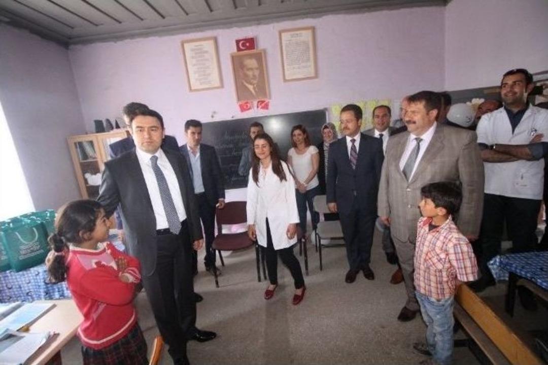 Ağrı&rsquo;da &ldquo;temiz Bırakıyoruz Geleceğe&rdquo; Projesi