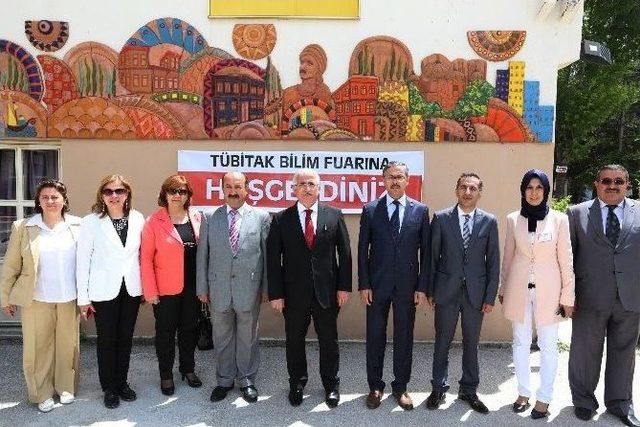 Vali Tuna, Tubitak 4006 Bilim Fuarının A&ccedil;ılışını Yaptı 3