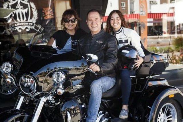 S&uuml;mer Ezg&uuml;, Harley Davidson Aldı 2
