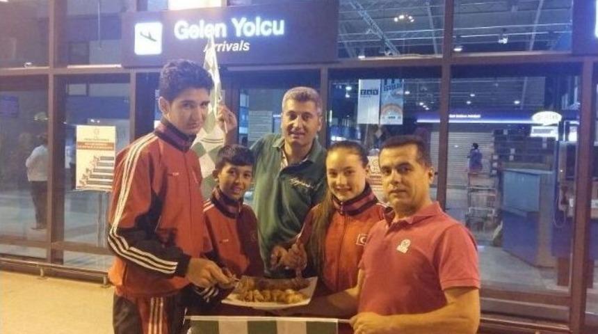 Bodrumsporlu Milli Karateci &Uuml;&ccedil;&uuml;nc&uuml; Kez Balkan Şampiyonu Oldu