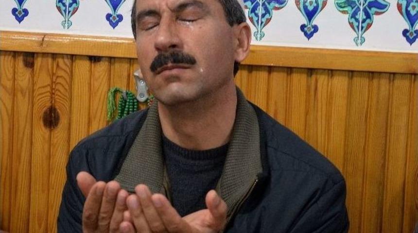 Berat Kandilinde Kırka&rsquo;daki Camiler Doldu Taştı