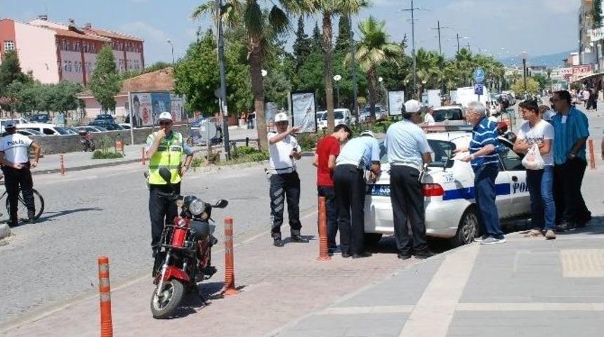 Didim Polisinden Yaz Sezonu &Ouml;ncesi Kask Denetimi
