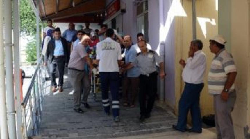 Şanlıurfa&rsquo;da M&uuml;ltecileri Taşıyan Ara&ccedil; Kaza Yaptı: 1 &Ouml;l&uuml;, 7 Yaralı