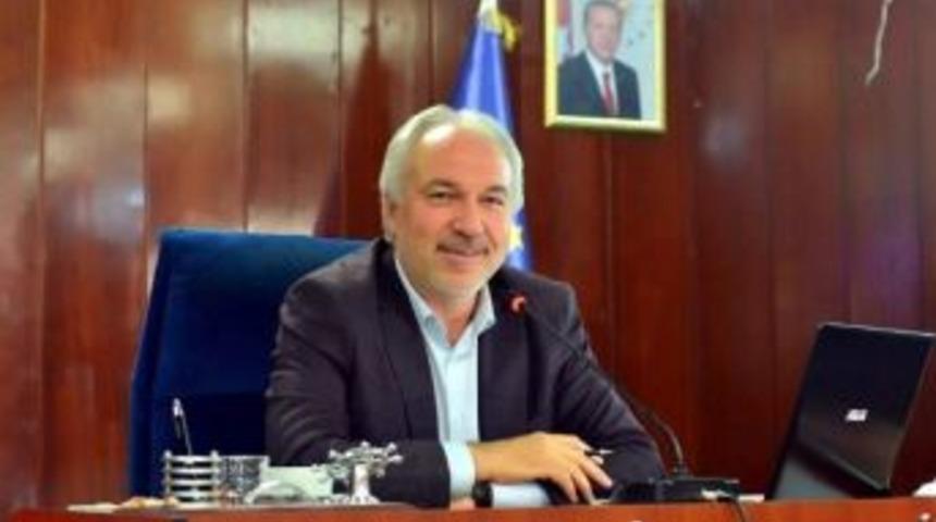 Belediye Başarılı Sporcuları &Ouml;d&uuml;llendirecek