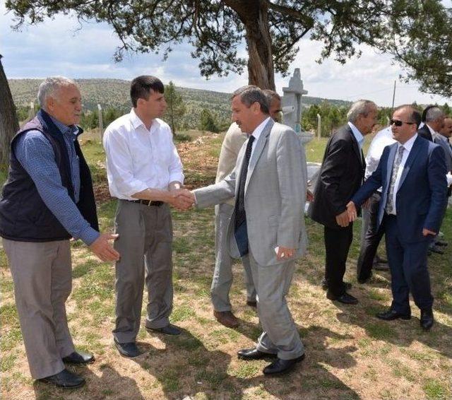 Vali Şerif Yılmaz Ve Başkan Musa Yılmaz K&ouml;seler K&ouml;y&uuml;nde 1