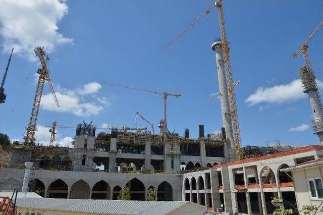&Ccedil;amlıca Camii Hızla Y&uuml;kseliyor 2