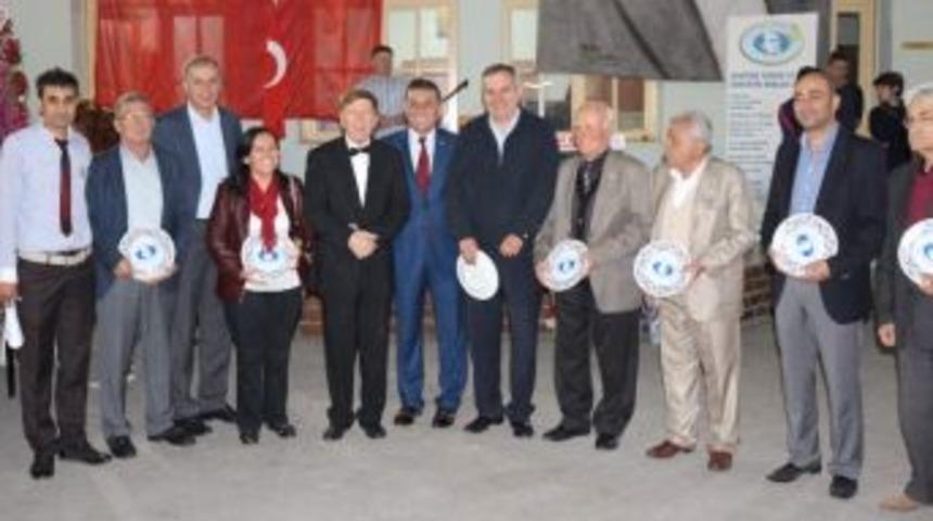 Atat&uuml;rk Mesleki Ve Teknik Anadolu Lisesi Mezunları G&uuml;n&uuml;