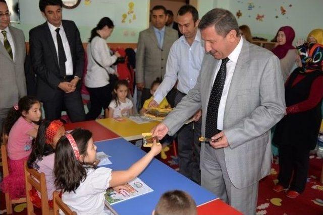 &Ouml;ğrencilere Kuru &Uuml;z&uuml;m Dağıtıldı 1