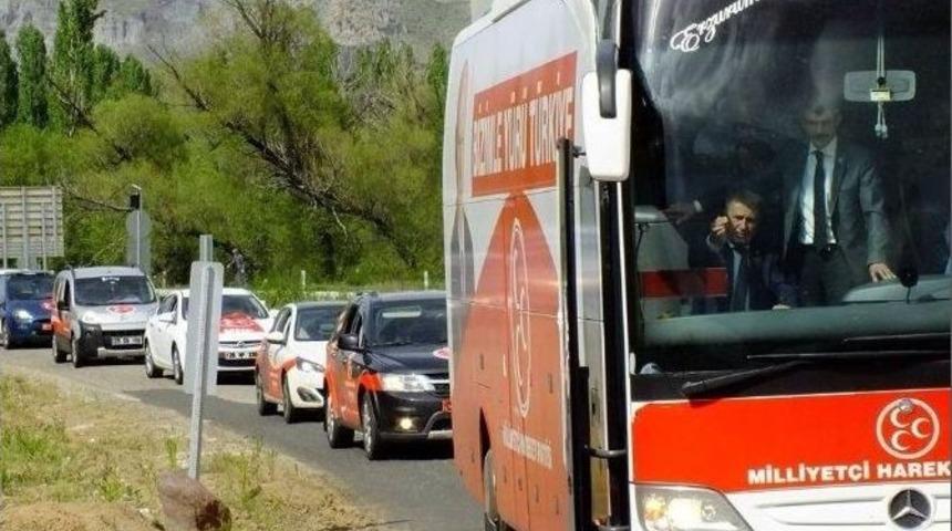 Narman&rsquo;da Yer Yerinden Oynadı