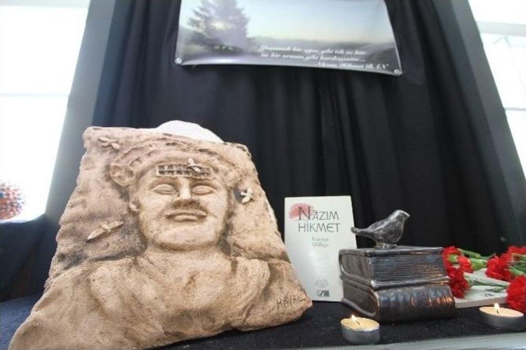 Gaziemir&rsquo;de Nazım&rsquo;a &Ouml;zel Sergi