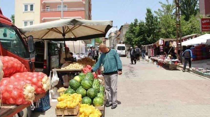 Mitingler Halk Pazarının Yerini Değiştirdi