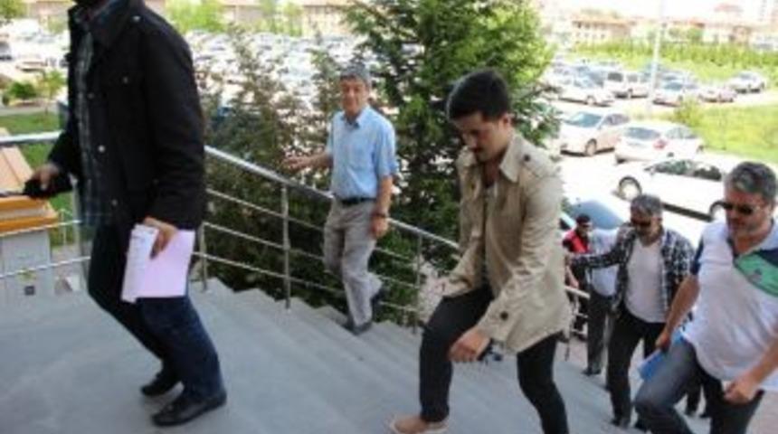 Askeri Lise Sınavları&rsquo;nda Usuls&uuml;zl&uuml;k İddiasında Ankara&rsquo;da G&ouml;zaltına Alınan Zanlı, Kayseri&rsquo;ye Getirildi