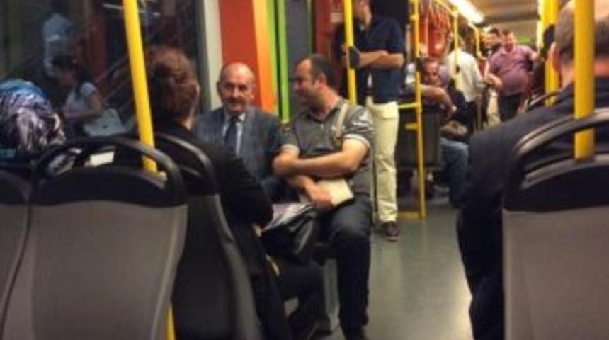Bakan M&uuml;ezzinoğlu, Bursa Metrosunda