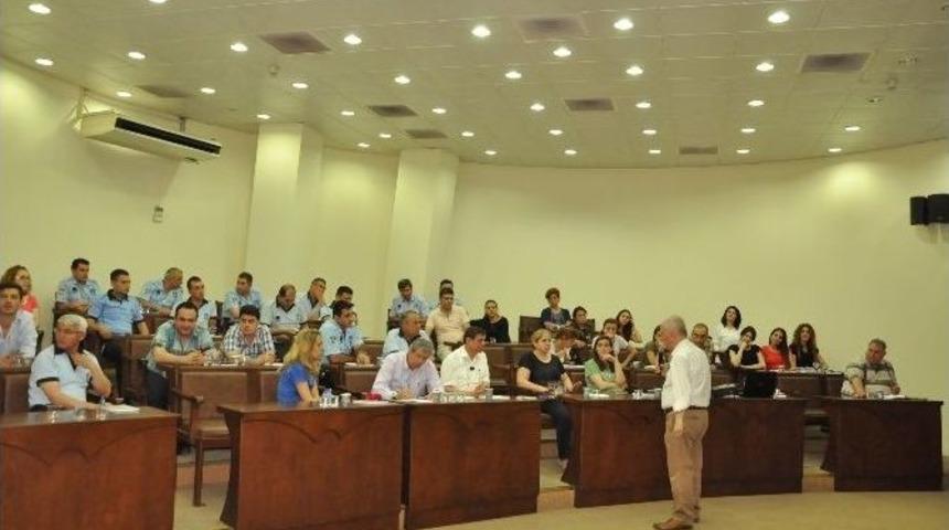 Nazilli&rsquo;de Belediye Personeli Değişen Y&ouml;netmelik Hakkında Bilgilendirildi