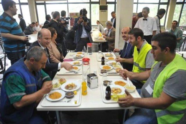 M&uuml;ezzinoğlu&rsquo;Ndan D&ouml;k&uuml;m Iş&ccedil;ilerine Sandık &Ccedil;ağrısı 1