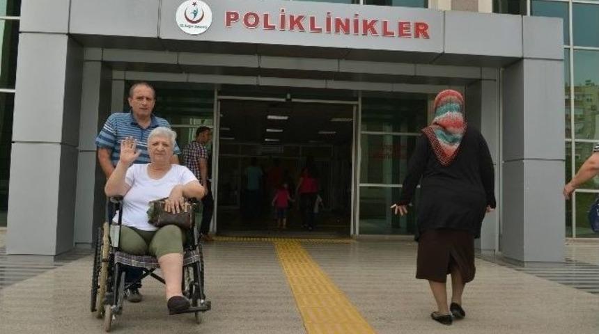 Başkan B&ouml;cek,&rdquo;konyaaltı&rsquo;nda Y&uuml;zler G&uuml;l&uuml;yor&rdquo;