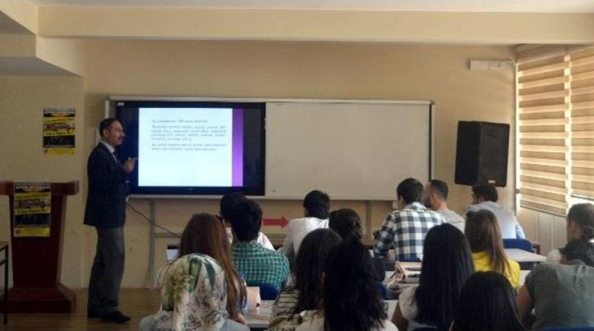 &Uuml;niversite &Ouml;ğrencileri Sigaranın Zararlarına Dikkat &Ccedil;ekti