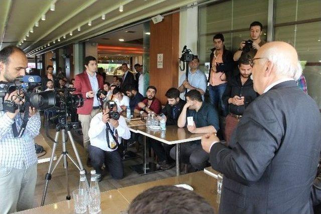 Bakan Avcı&rsquo;dan &Ouml;ğrencilere Şiir Tavsiyesi 2