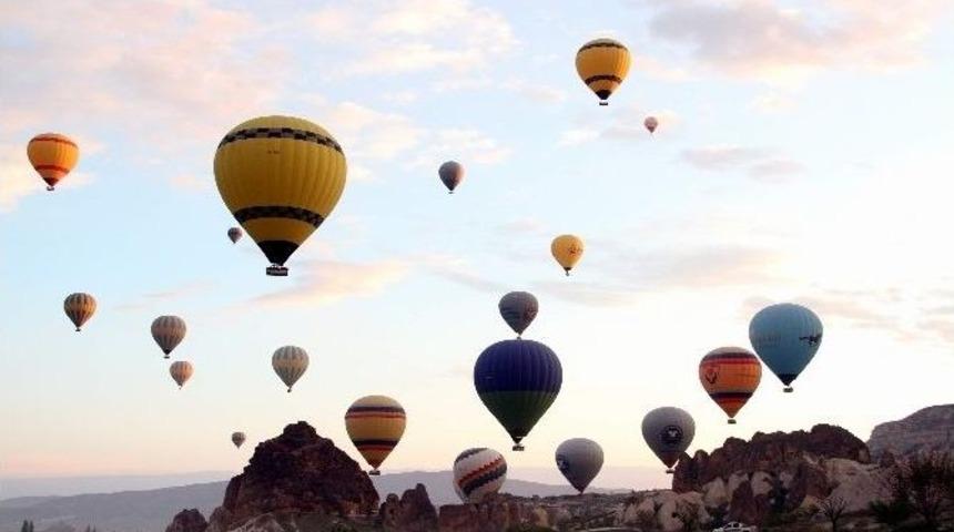 Kapadokya B&ouml;lgesini 5 Ayda 1 Milyon Turist Gezdi