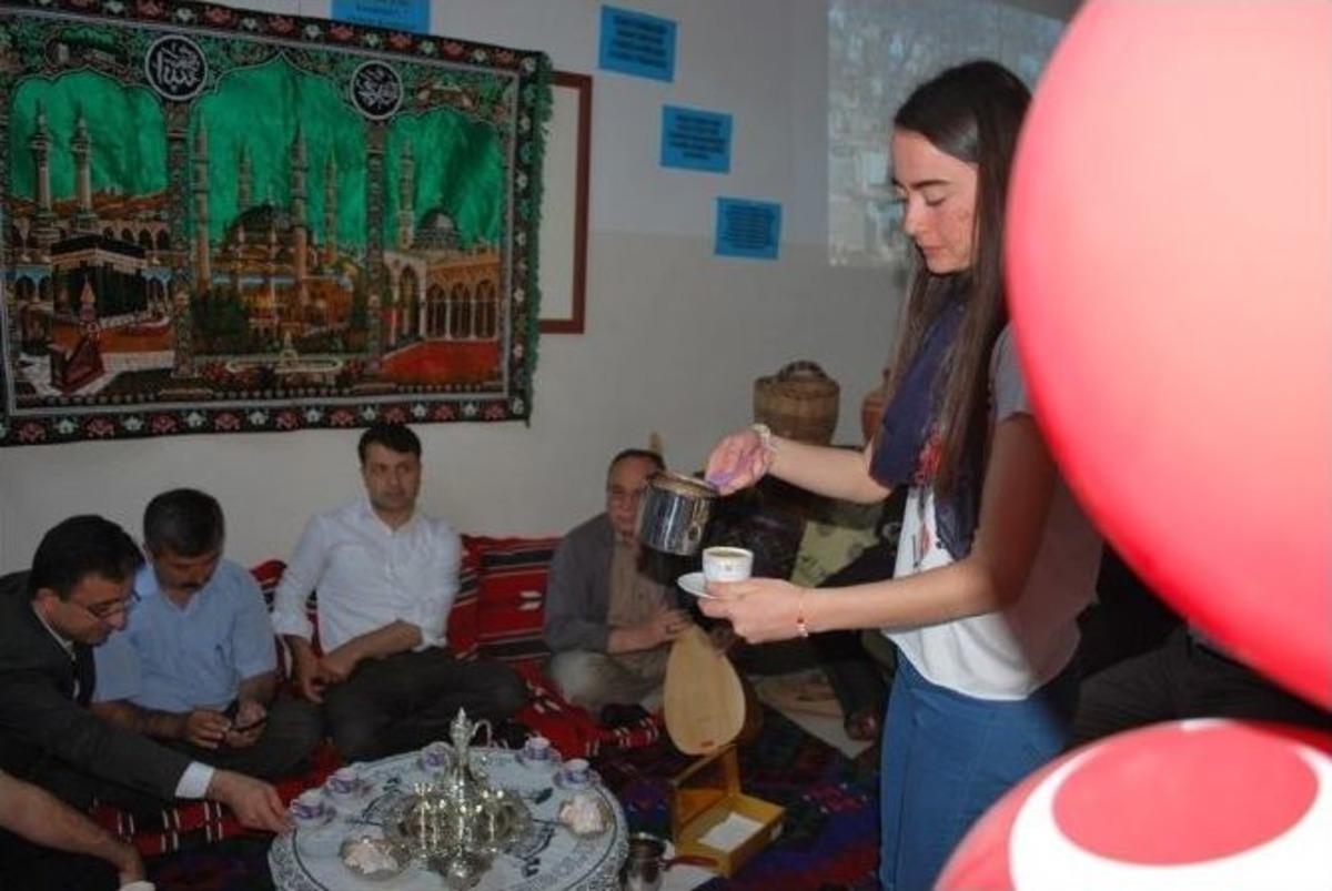 Pazarlar&rsquo;da İlk Kez Bilim Şenliği D&uuml;zenlendi