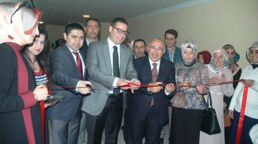 Kursiyerlerin Sergisine Yoğun İlgi