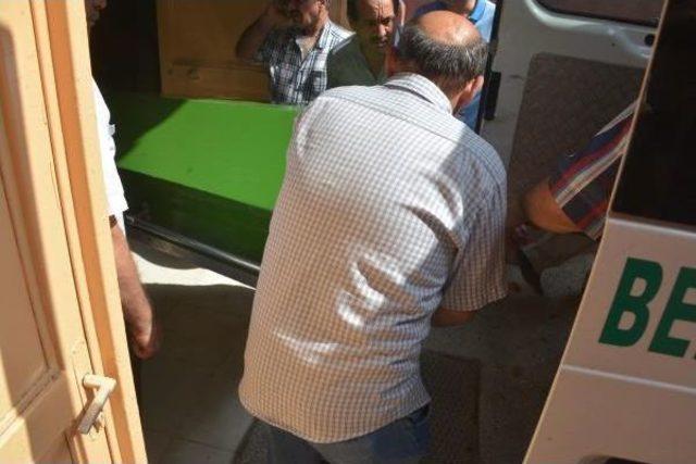 20 Liraya Yevmiye Ile &Ccedil;alışan Suriyeli Gen&ccedil; Elektrik Akımına Kapılarak &Ouml;ld&uuml; 2