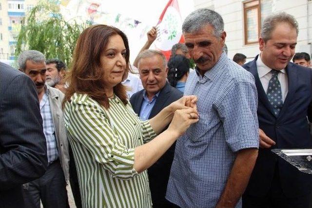 Bin 500 Kişi Hdp’ye Geçti 2