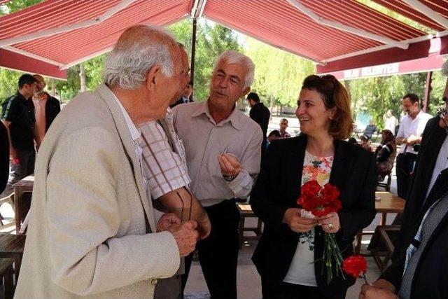 Ak Parti&rsquo;den Talas&rsquo;ta Sevgi Y&uuml;r&uuml;y&uuml;ş&uuml; 1