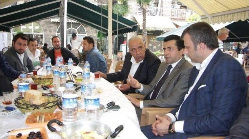 Kapalı &Ccedil;arşı Esnafından Zırhlıoğlu&rsquo;na Destek