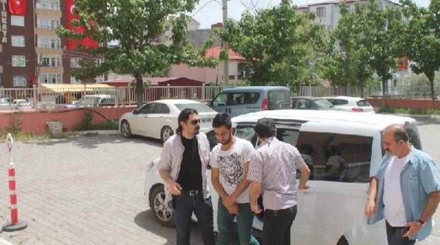 Erdoğan'a Hakaretten G&ouml;zaltına Alınan Karabağ: Hakaret Etmedim. Savcı: Ağır Hakaret Var