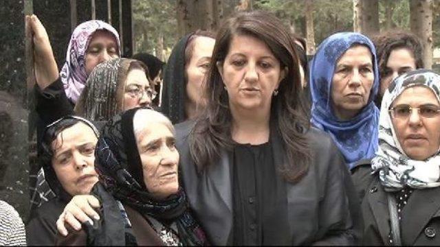 Hdp'li Pervin Buldan'ın Eşi Mezarı Başında Anıldı