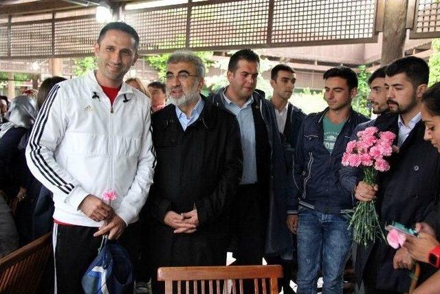 Bakan Yıldız Kayseri’de Esnafı Ziyaret Etti 2
