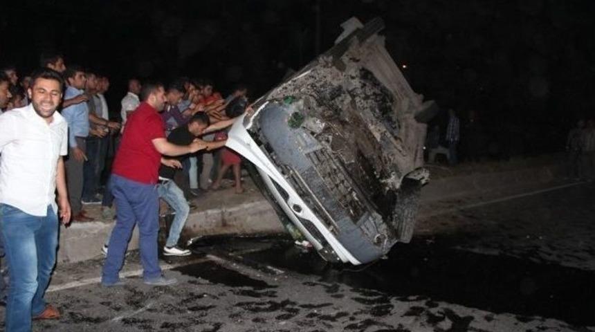 Silopi&rsquo;de Trafik Kazası: 4 Yaralı